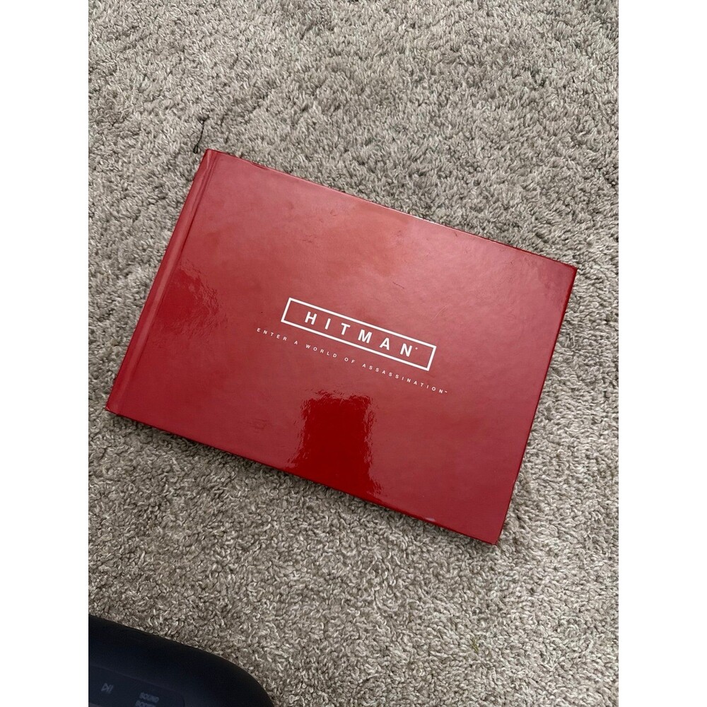 Hitman Square Enix Enter a world of Assassination 60-page hardcover art book